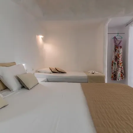 Alea Milos Πανσιόν