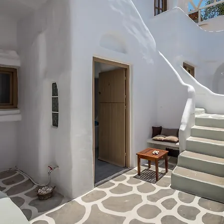 Alea Milos Πανσιόν