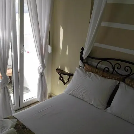 Alea Milos Πανσιόν Milos Island