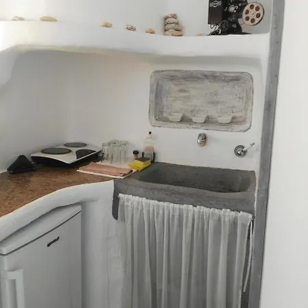 Πανσιόν Alea Milos *